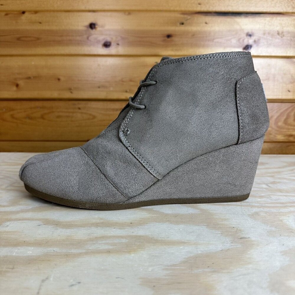 Toms Kala Chukka Wedge Boots. Size 11  Brown Leather. Lace Up